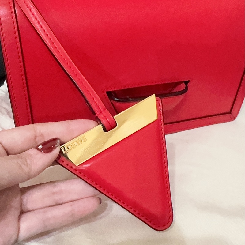 LOEWE Barcelona中號肩背包-49