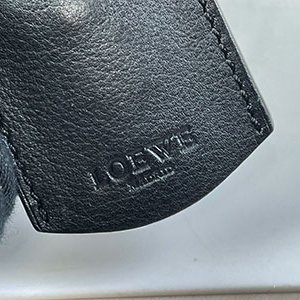 *奢華大道國際精品*【LW224】LOEWE黑色牛皮 AMAZONA 28CM 手提包-7
