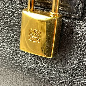 *奢華大道國際精品*【LW224】LOEWE黑色牛皮 AMAZONA 28CM 手提包-10