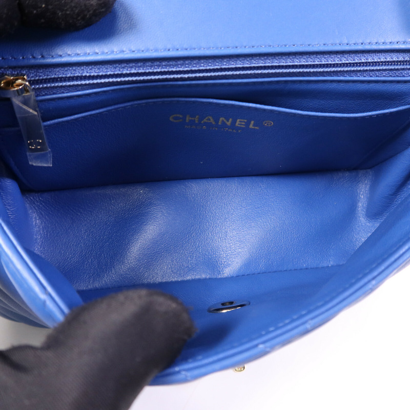 CHANEL 牛皮皮革Mini Classic 20銀扣鏈帶肩背袋-4