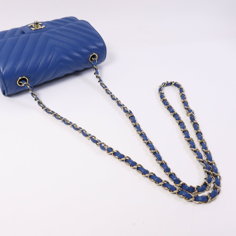 CHANEL 牛皮皮革Mini Classic 20銀扣鏈帶肩背袋-9