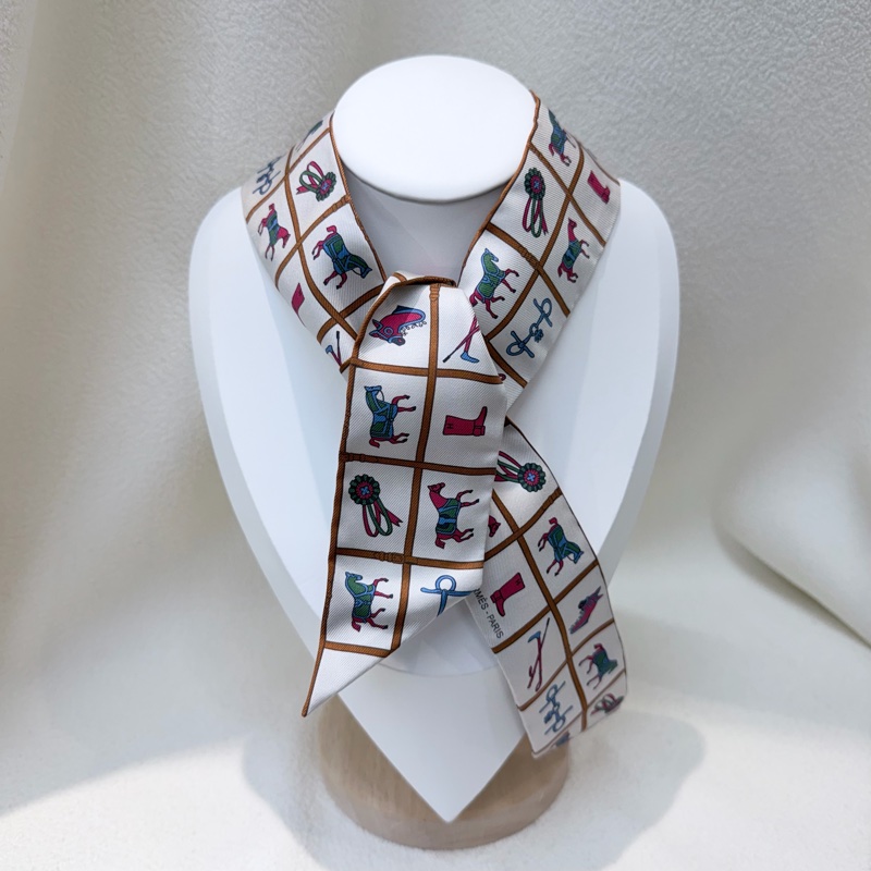 Hermes Twilly 米色格仔駿馬絲巾 XC127-0