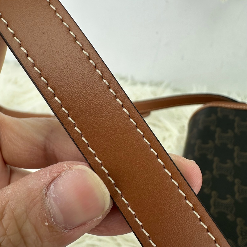 CELINE Triomphe Folco 啡色馬鞍包-11