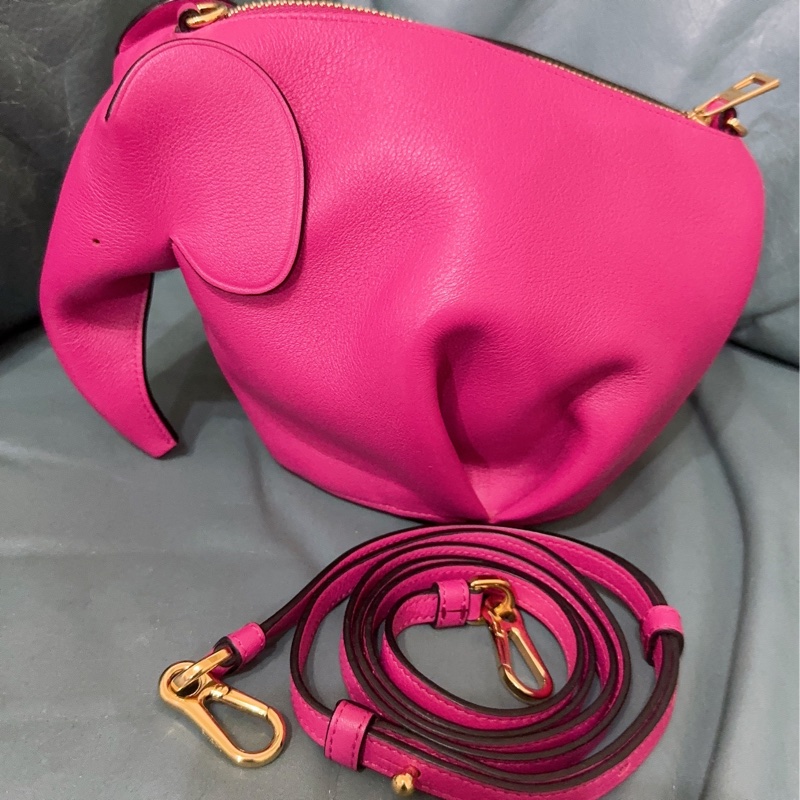 全新LOEWE 經典Elephant 斜背小包-41