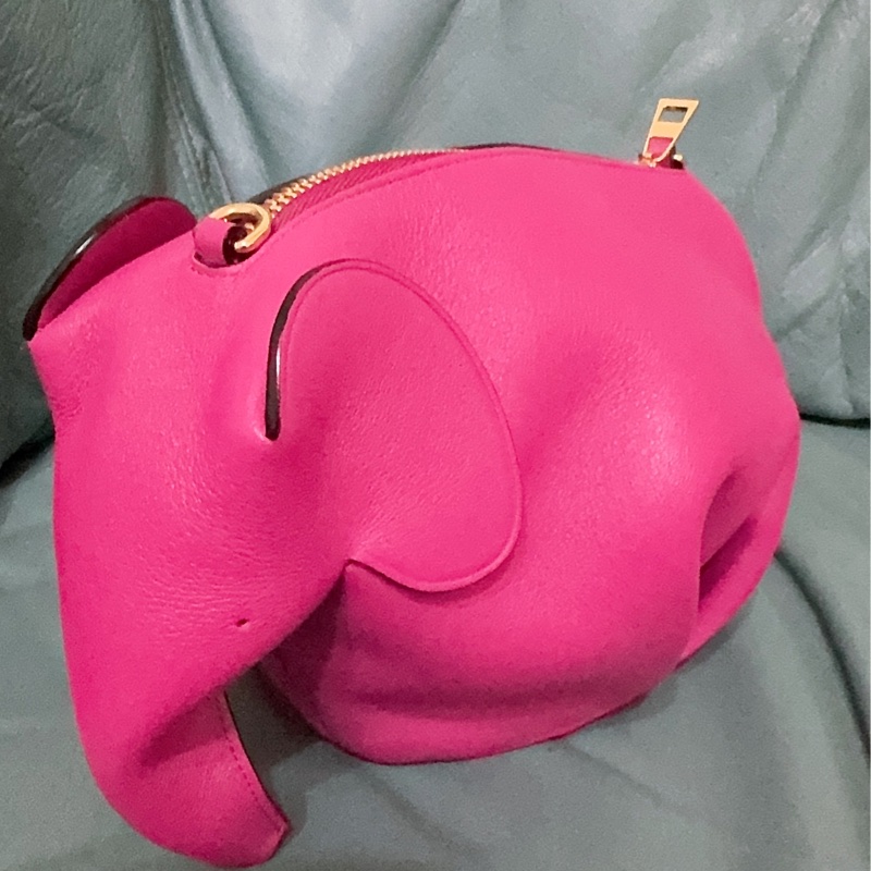 全新LOEWE 經典Elephant 斜背小包-45