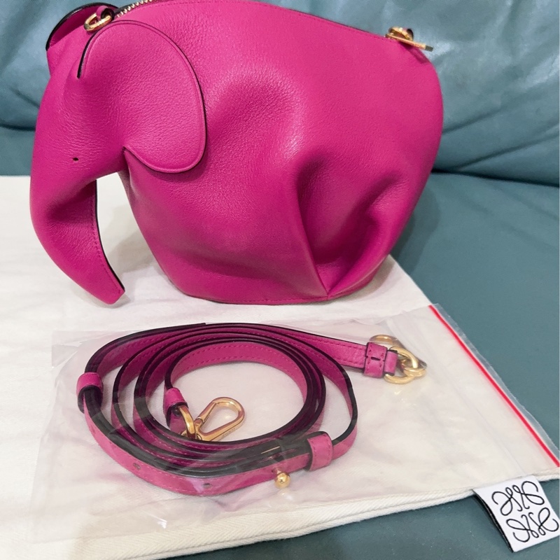 全新LOEWE 經典Elephant 斜背小包-52
