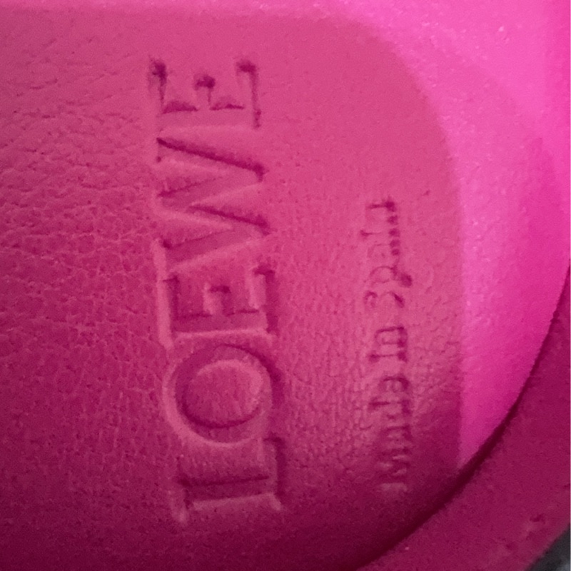 全新LOEWE 經典Elephant 斜背小包-55