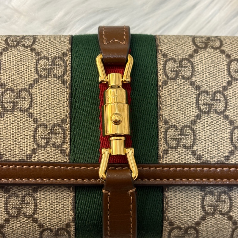 Gucci Jackie1961老花皮夾鍊包-3