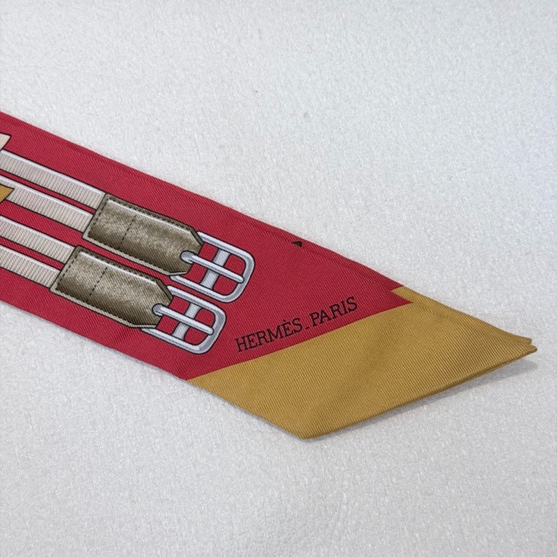 Hermes Jumping Twilly 紅色馬鞍釦絲巾XB713-6