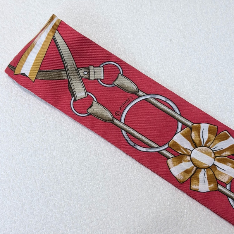 Hermes Jumping Twilly 紅色馬鞍釦絲巾XB713-7