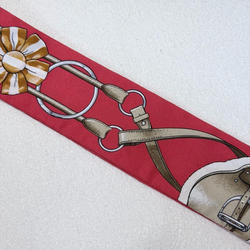 Hermes Jumping Twilly 紅色馬鞍釦絲巾XB713-8