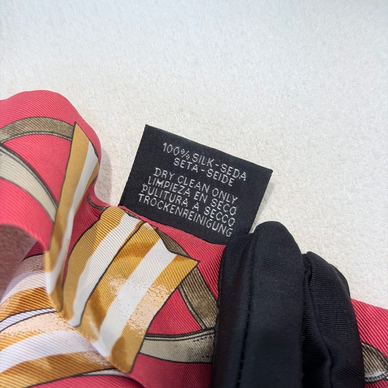 Hermes Jumping Twilly 紅色馬鞍釦絲巾XB713-14