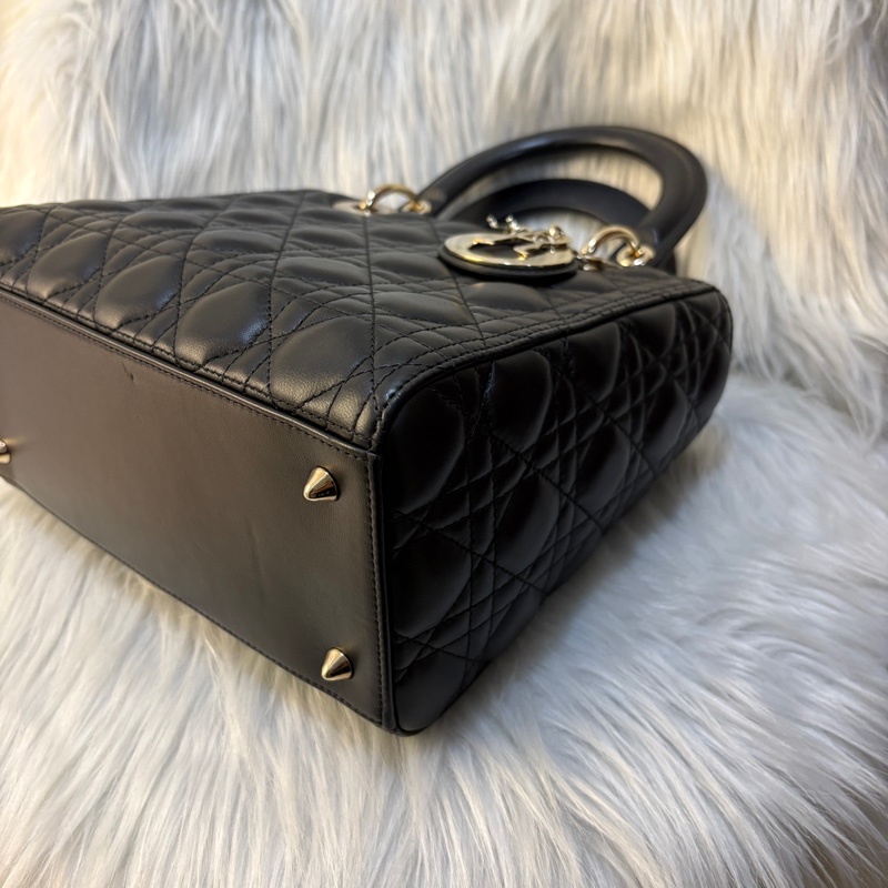 Dior Ladydior黑中號黛妃包-4