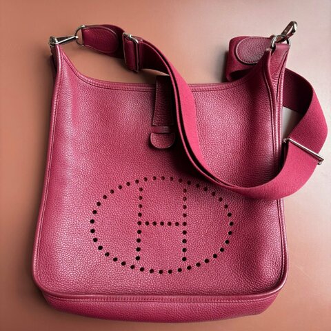::HERMES::🄾刻 銀釦 Evelyne 29 酒紅色斜背包
