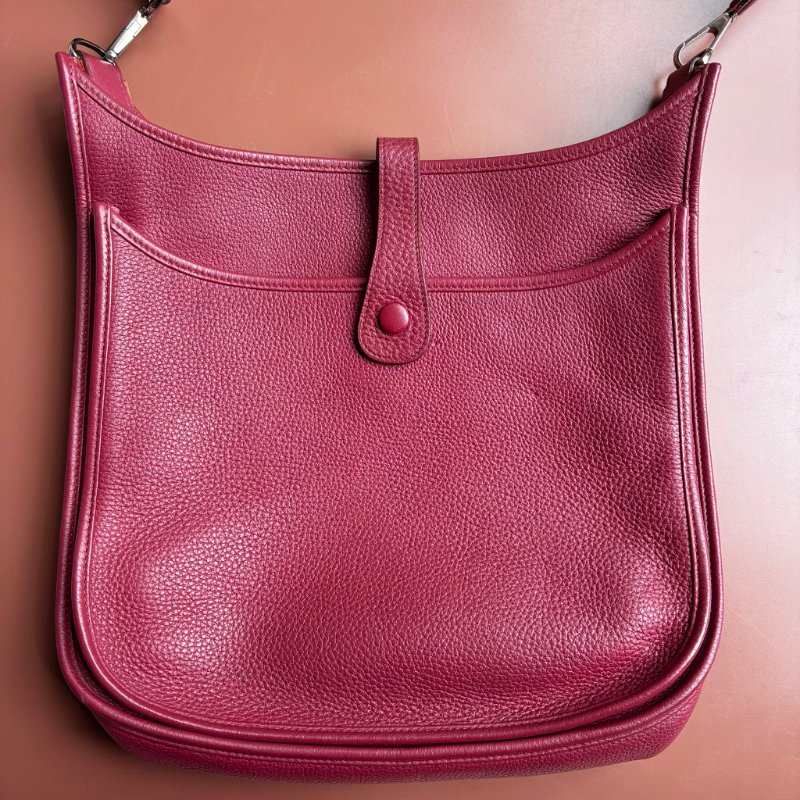 ::HERMES::🄾刻 銀釦 Evelyne 29 酒紅色斜背包-2