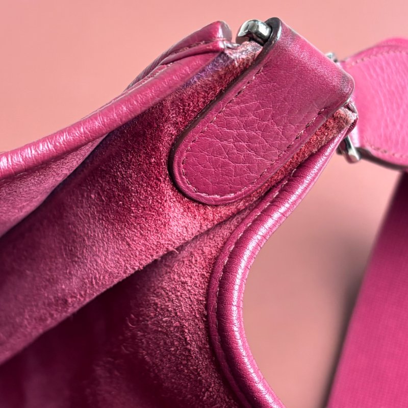 ::HERMES::🄾刻 銀釦 Evelyne 29 酒紅色斜背包-17