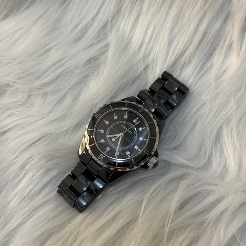 Chanel J12黑陶瓷12點鑽38mm腕錶