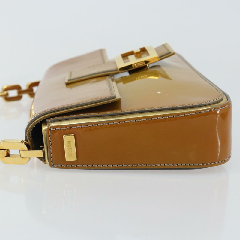 【日本直送】FENDI Mamma Baguette 鏈條單肩包 漆皮 灰色 金色 正品 144385A-3