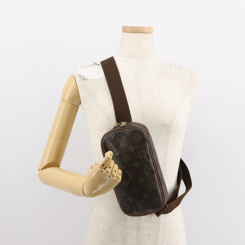 【日本直送】路易威登 Monogram Pochette Gange 肩背包 M51870 LV 正品 121390A-20