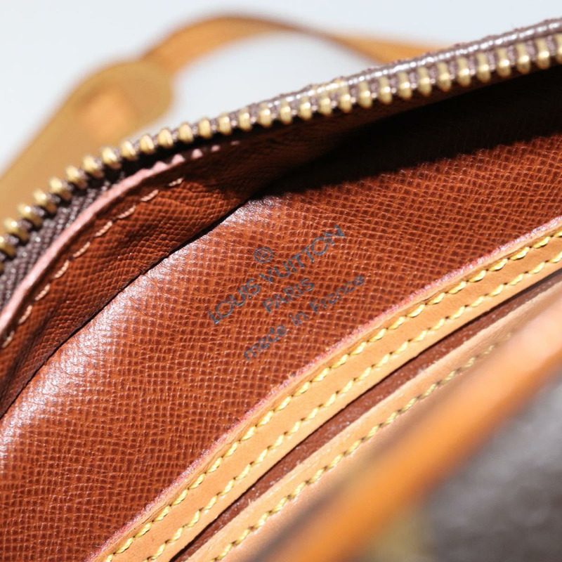 【日本直送】路易威登 Monogram Blois 肩背包 M51221 LV 正品 149590A-19