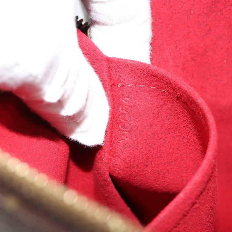 【日本直送】路易威登 Monogram Coussin GM 肩背包 M51141 LV 正品 151226A-10