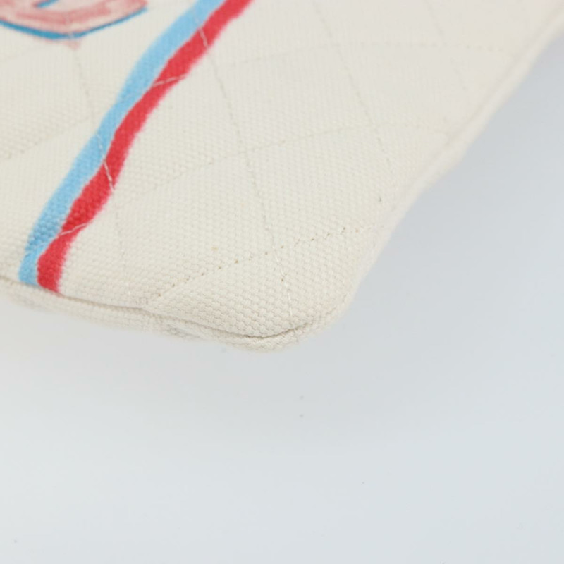 【日本直送】香奈兒 (CHANEL) Matelasse 帆布手拿包 白色 銀色 CC 標誌 Auth 154040A-6