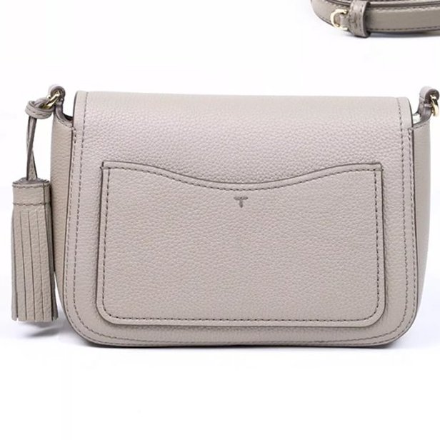 【TORY BURCH】荔枝皮革翻蓋流蘇斜背包-灰(背帶兩款可替換)-2