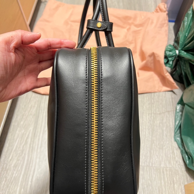 Miu Miu Beau Leather Bag (Large)-1