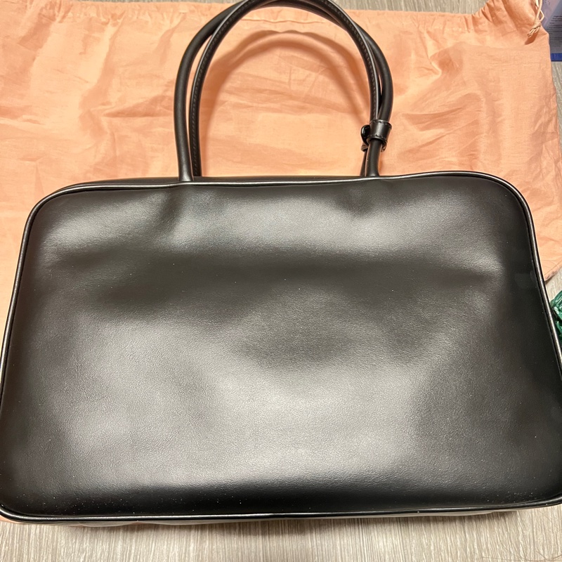Miu Miu Beau Leather Bag (Large)-3