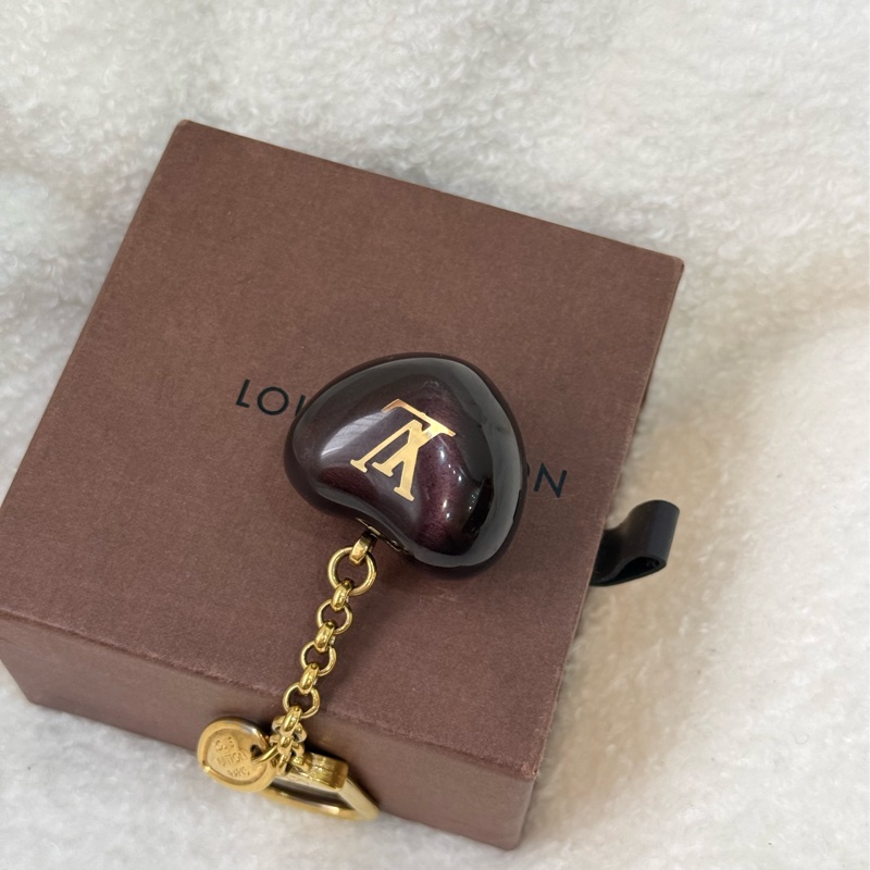 Lv蘋果🍎心型鑰匙扣-1