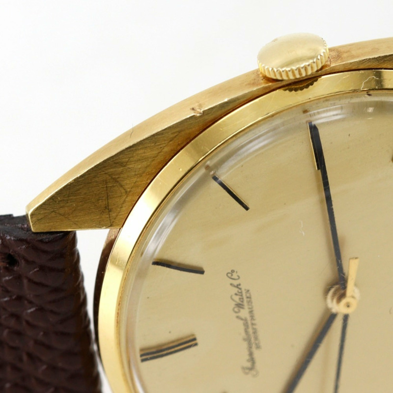 IWC萬國錶沙夫豪森復古403機芯腕錶,18K黃金錶殼搭配壓紋皮革錶帶,手動上鍊,指針式顯示,男士錶盤-10