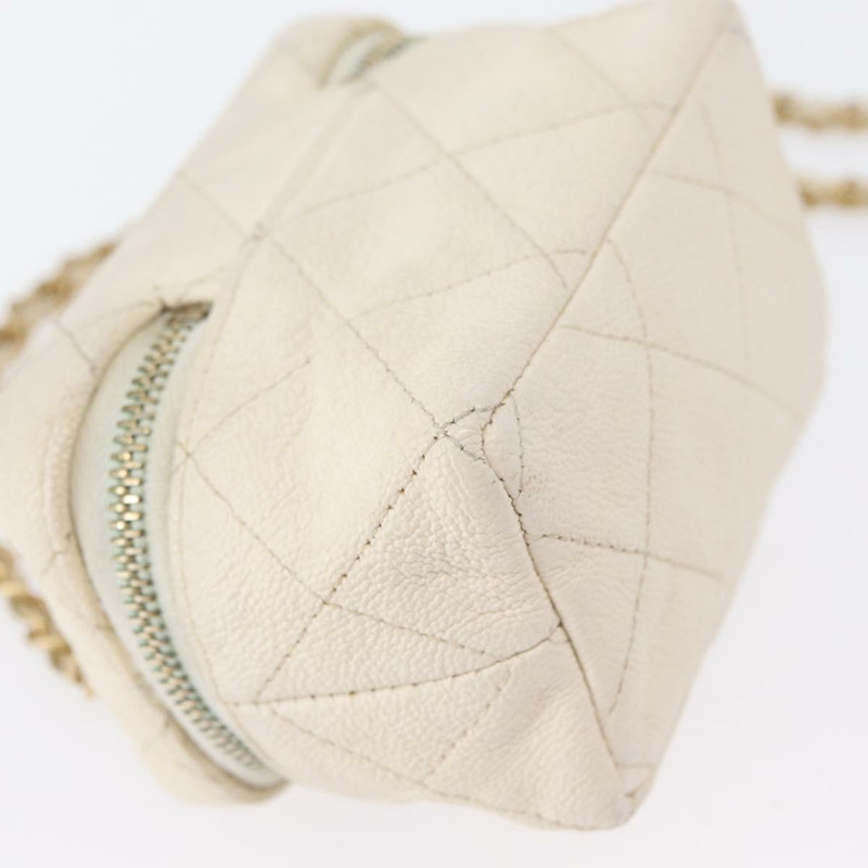 【日本直送】香奈兒 (CHANEL) Matelasse Vanity Chain Bag Caviar Skin White Gold CC Auth 170858A-13