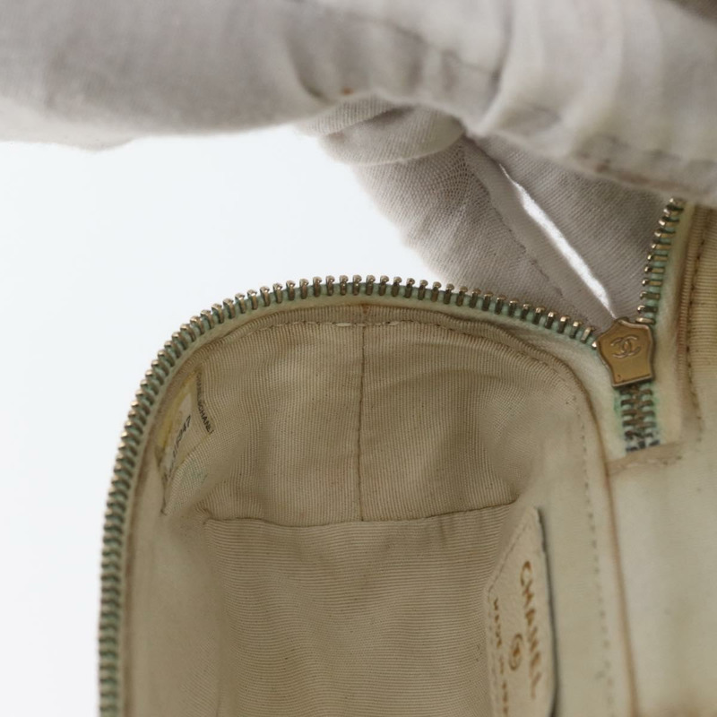 【日本直送】香奈兒 (CHANEL) Matelasse Vanity Chain Bag Caviar Skin White Gold CC Auth 170858A-20