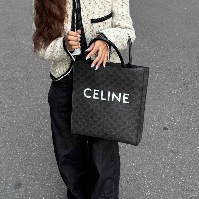 【時尚超好看😎】 Celine 經典老花 托特提包 （專櫃93,000）-17