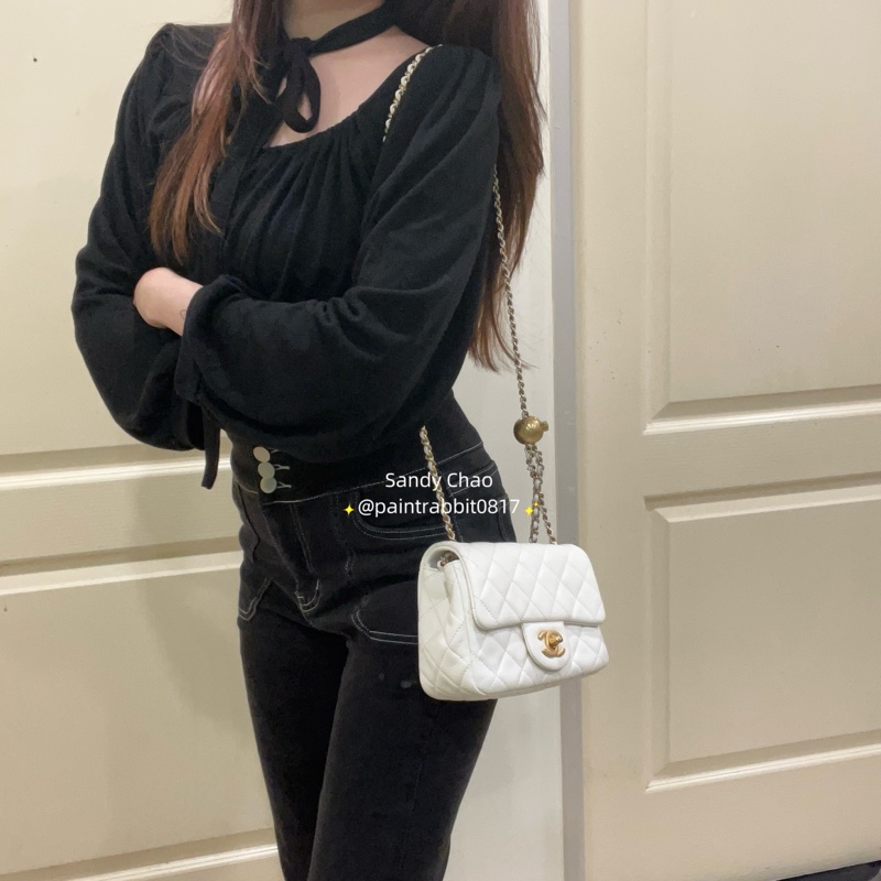ෆ Chanel 白色金球方胖-0