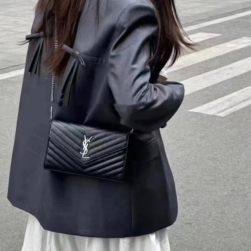 Saint Laurent - 黑色銀釦下蓋信封包╻WOC-3