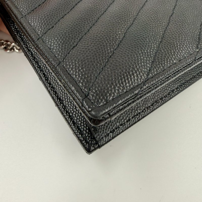 Saint Laurent - 黑色銀釦下蓋信封包╻WOC-12