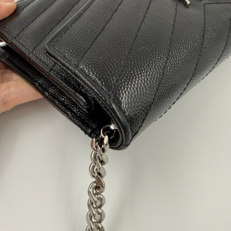 Saint Laurent - 黑色銀釦下蓋信封包╻WOC-14