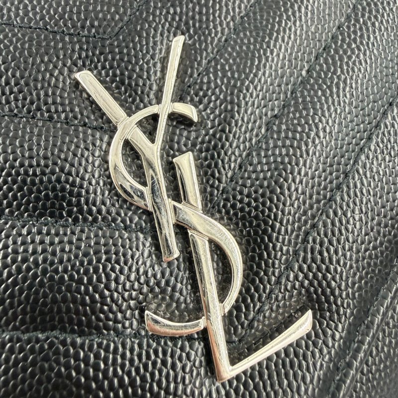 Saint Laurent - 黑色銀釦下蓋信封包╻WOC-24
