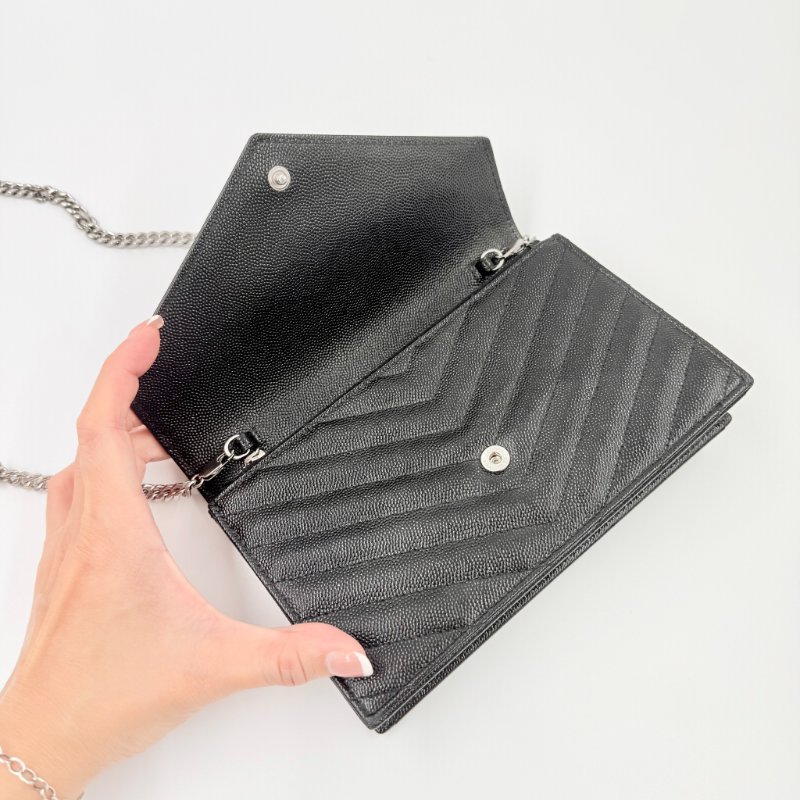 Saint Laurent - 黑色銀釦下蓋信封包╻WOC-35