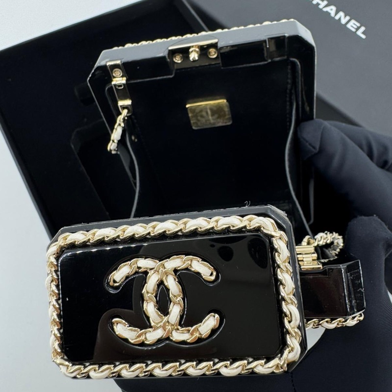 Chanel 22S Plexiglass Black Quilted Leather and White Perspex Perfume Bottle Minaudière Mini Flap Bag-17