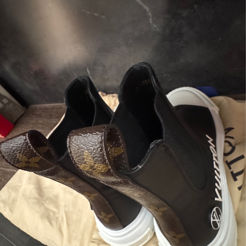 近全新LV Louis Vuitton SQUAND line 36.5運動鞋短靴增高鞋-4
