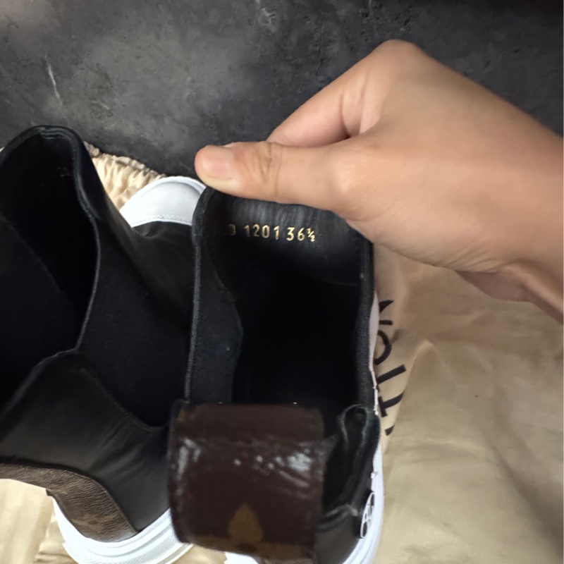 近全新LV Louis Vuitton SQUAND line 36.5運動鞋短靴增高鞋-6
