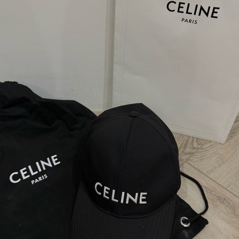 celine黑色棒球帽M