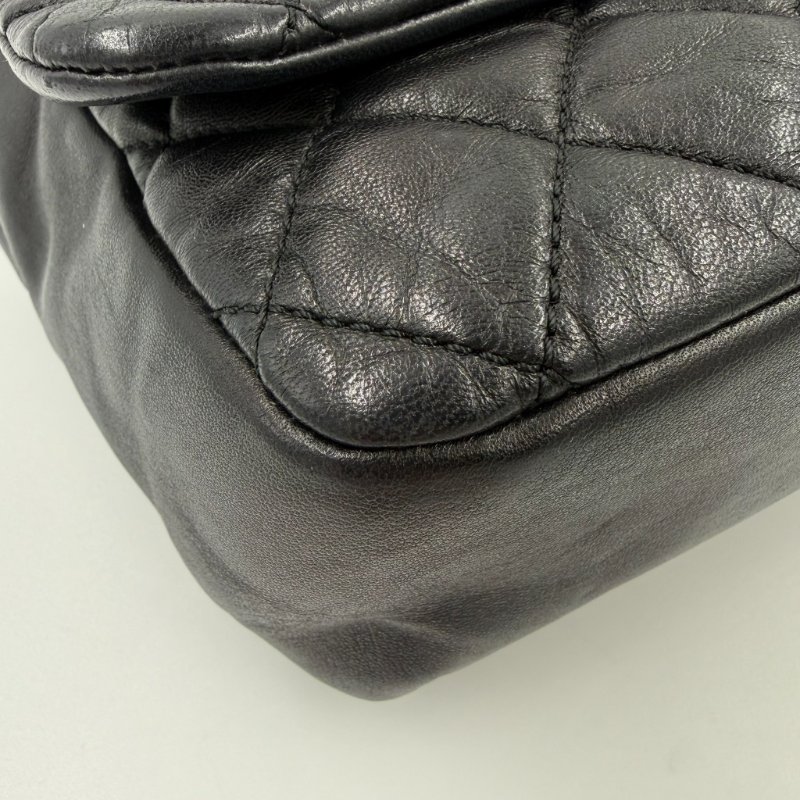 CHANEL - 黑色羊皮菱格銀釦雨衣機場包╻35CM-14