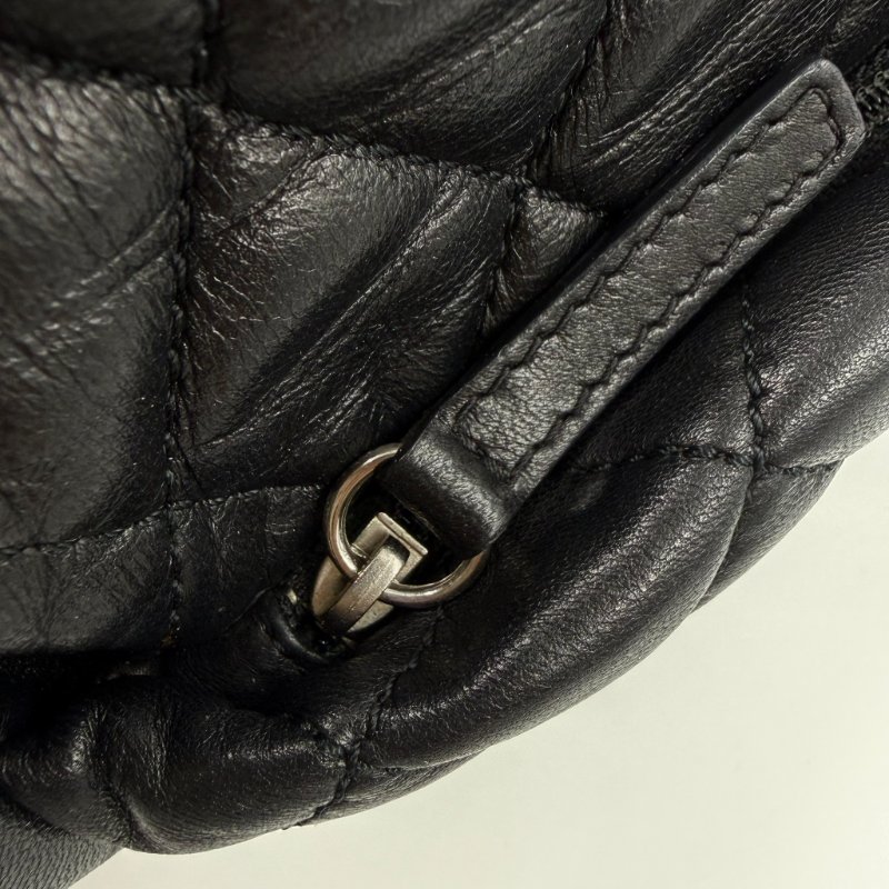 CHANEL - 黑色羊皮菱格銀釦雨衣機場包╻35CM-32