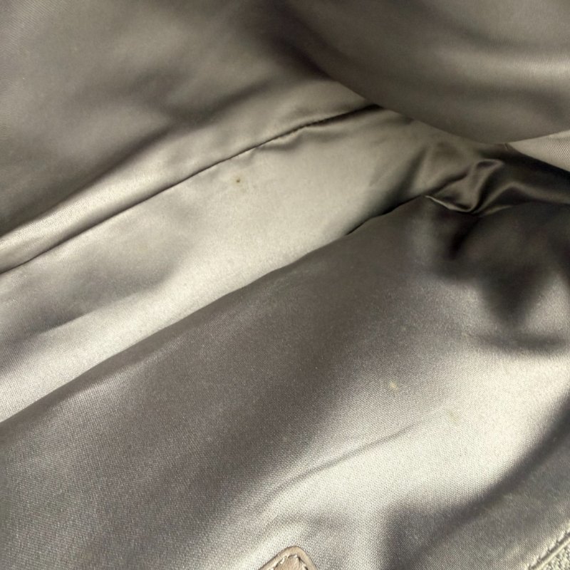 CHANEL - 黑色羊皮菱格銀釦雨衣機場包╻35CM-42