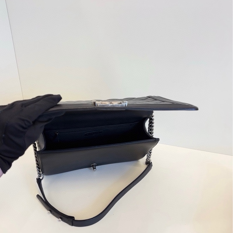 Chanel 香奈兒 黑銀光面牛皮中大號leboy-5