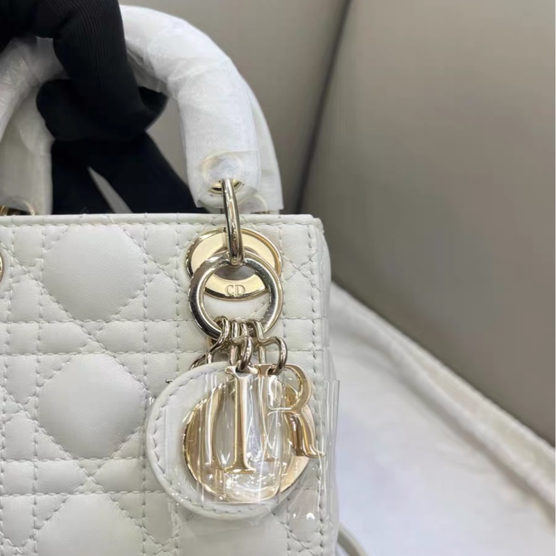 【全新✨ 全網最低價!】Dior/迪奧 Micro Lady Dior 戴妃包白金(下單前先詢問庫存❗️)-6