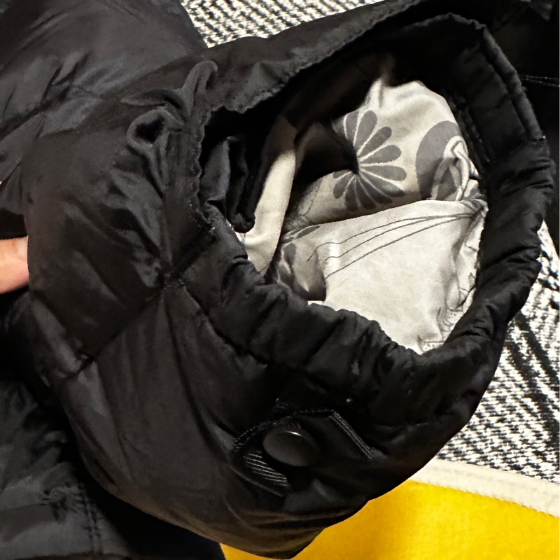 (正品幾乎全新少穿商品無為任何問題)The North Face北臉 女款小尺碼XS黑色保暖麵包羽絨連帽外套-5